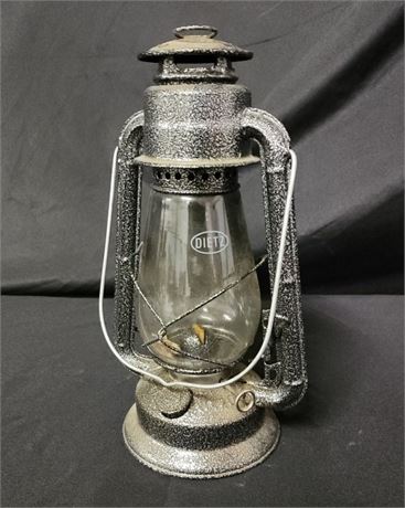 Deitz Lantern