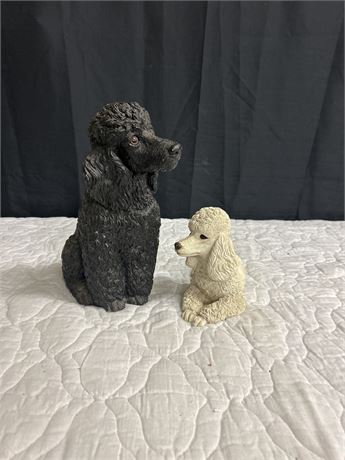 Two beautiful dog statues 🐩