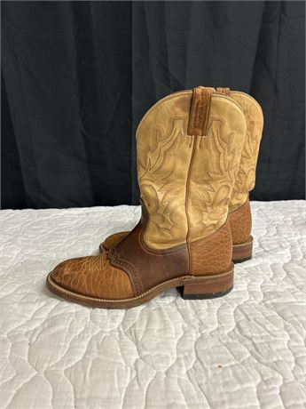 COWBOY BOOTS SIZE 10E made in Canada