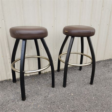 Brown Bar Stool Pair (no back) - 29" Seat Height ⬆️