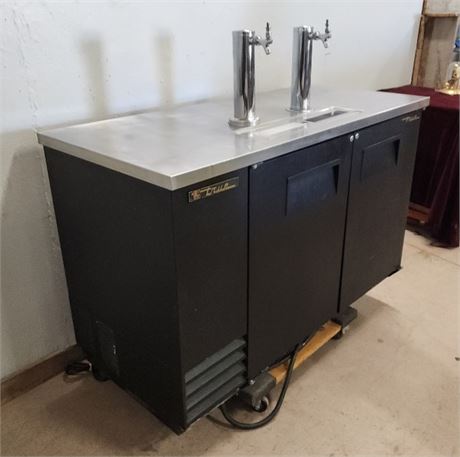 Non Working 2 Single Tap Kegerator True Model TDD-2 (59x27x37)