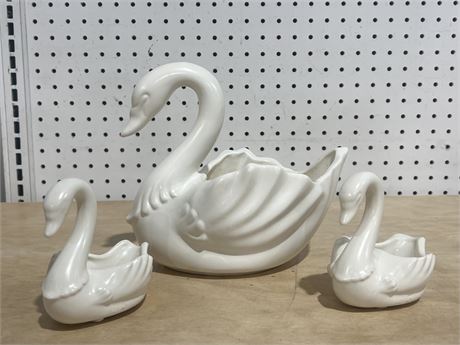 Vintage Hull Pottery Ivory Swan Planters