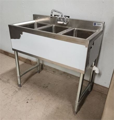 NEW Stainless 3 Hole Sink - 39x19x38 (sinks = 10x14x10)