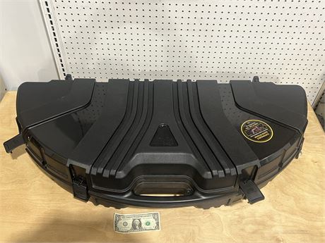 Plano Bow Guard Case