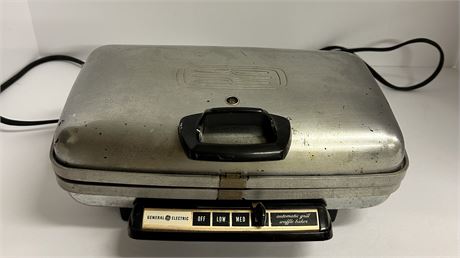 Vintage waffle maker