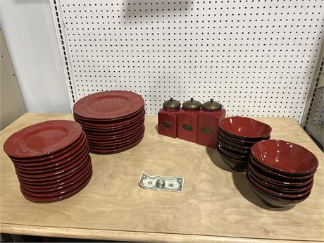 Pier1 Nuevo Organic Rosso Dish Set