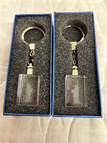 Two Statue of Liberty keychains