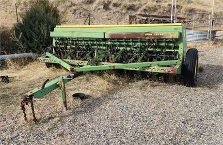 John Deere 8250 Grain Drill