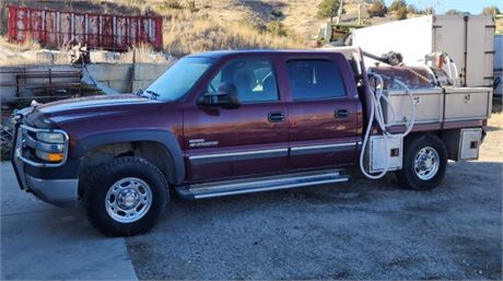 2002 Chevy 2500 Duramax Pick-up w/ ³∕₄ Ton Toolboxes/Diesel Fuel Tanks