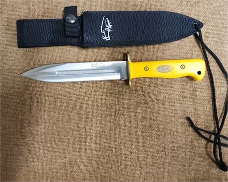 New Pigman Hunting Knife w/ Sheath