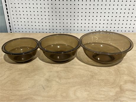 Vintage Amber Glass Pyrex Mixing Bowls