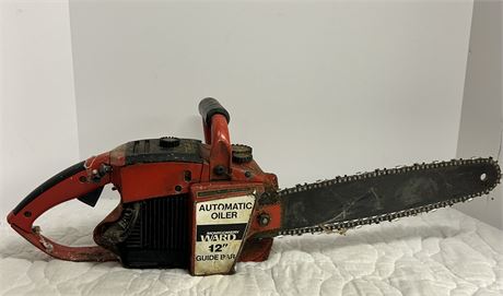 MONTGOMERY WARD 12” chainsaw automatic oiler