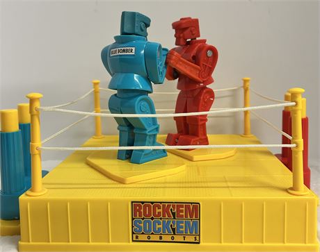 ROCK’EM SOCK’AM ROBOTS In Really Good Condition.