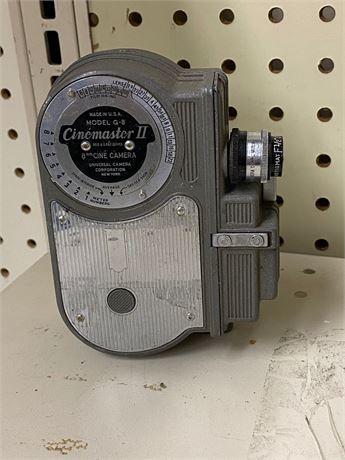 Cinemaster II Model G-8 8mm Cine Camera