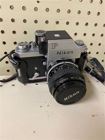 Vtg Nikon F Film Camera with 50mm Lens & Case