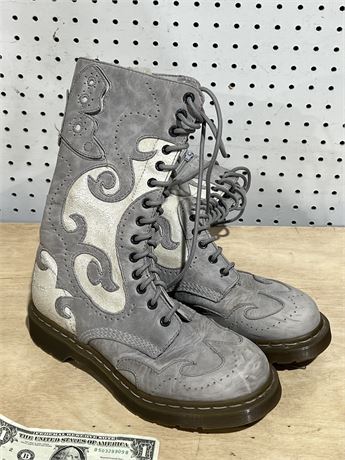 Doc Martens Adina Butterfly Boots Women’s Size 9