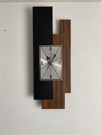 Mid Century Modern Floating Panels Wall Clock