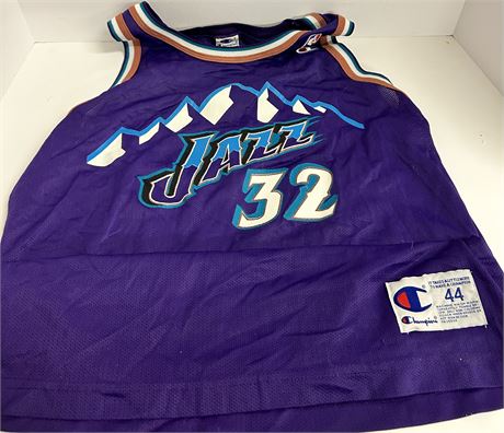 Jazz NBA number 32 jersey