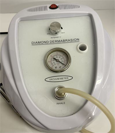 Diamond dermabrasion machine