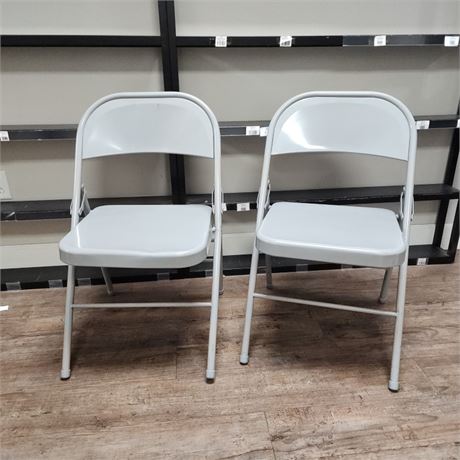 Folding Chair Pair