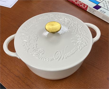 Pioneer Woman 6 QT Enamel on Cast Iron Dutch Oven