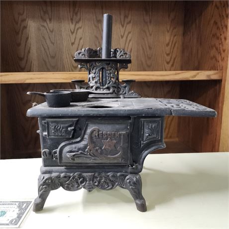 Antique Crescent Salesman Sample Cast Iron Stove