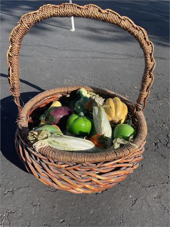 Large Basket/Ceramic Fruit