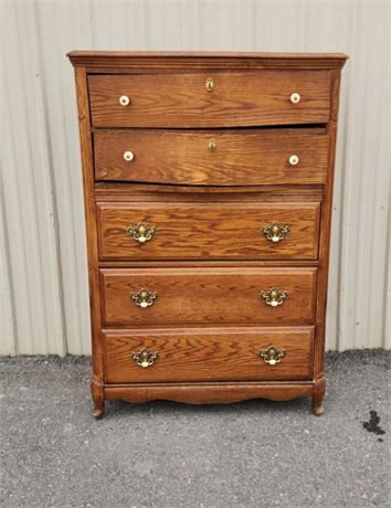 Tall Oak Dresser w/ Curved Top - 38x21x55