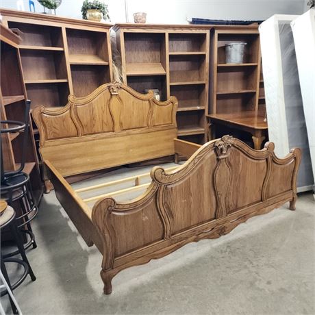 King Size Oak Headboard/Footboard/Box Springs