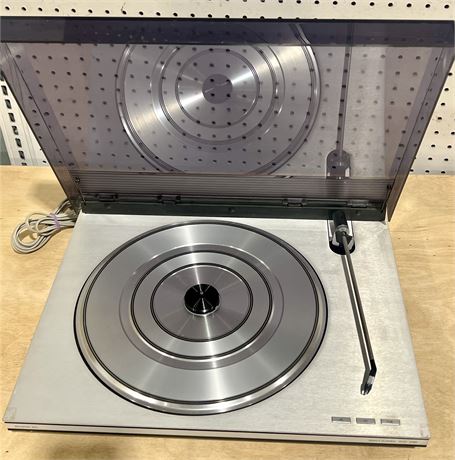 Vintage Bang & Olufsen Turntable Beogram 1800