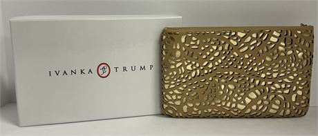 IVANKA TRUMP PURSE 👜