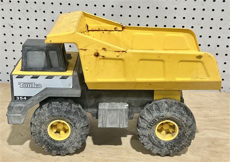 Tonka Dump Truck 354 Yellow Metal and Plastic