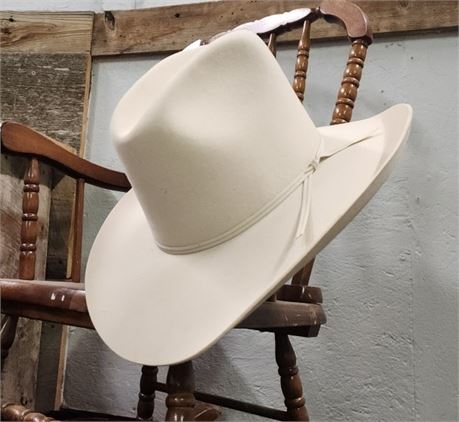 Like New Charlie I Horse XXX Cowboy Hat - 7⅛