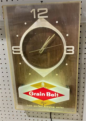 Vintage Light-Up Grain Belt Beer Showcase Wall Clock Bar Sign 12x20”