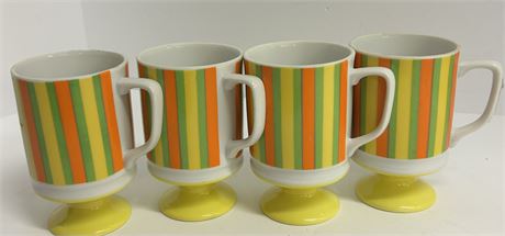 4 ceramic mugs