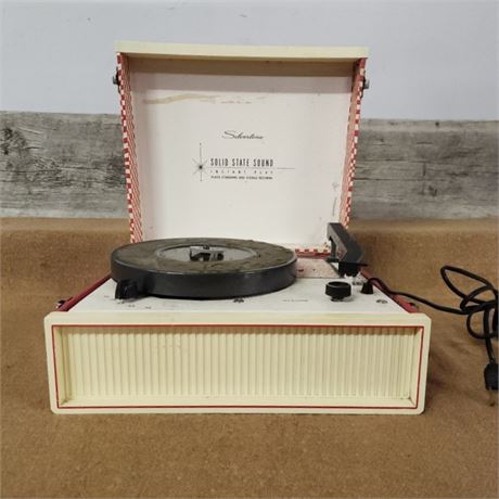 Vintage Silvertone Kids Record Play - Turns on and hums