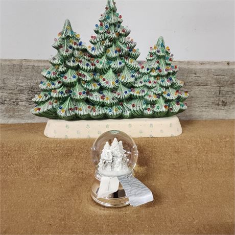 Vintage Lighted Christmas Tree & Snow Ball - Works!