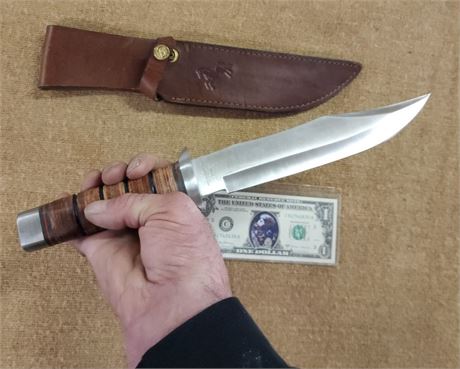 NEW Bud K Hunting Knife w/ Sheath