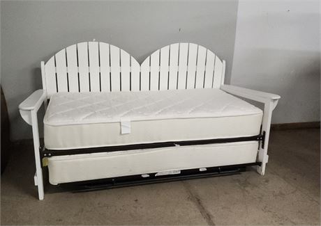 Nice Trundle Day Bed - Nice & Clean & Comfy