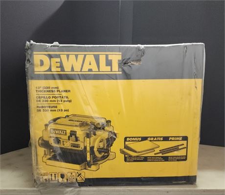 NEW Dewalt 13" Thickness Planer