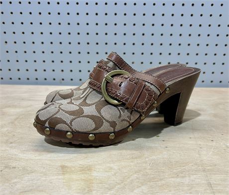 COACH Signature Sable Brown Studded Wooden Mule Clogs Women’s size 7