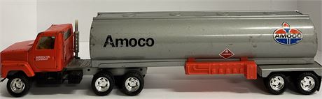 Vintage metal AMOCO OIL COMPANY MODEL Semi, and gas trailer