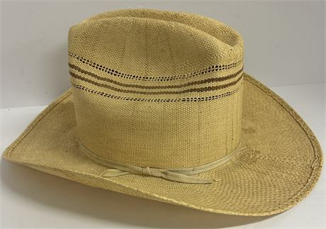 Straw cowboy hat size is 6 3/4