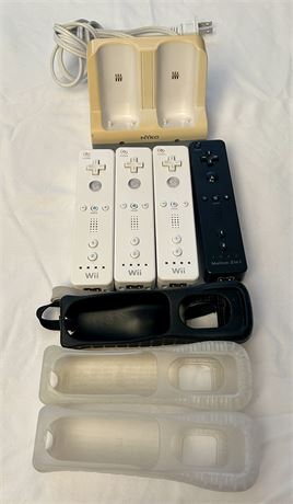 Wii Accessories Lot: Remote Controllers (3 missing batteries), Charger, etc