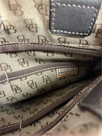 Dooney and Bourke Inc. purse 👜