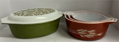 Pyrex kitchenware can use in microwave or oven