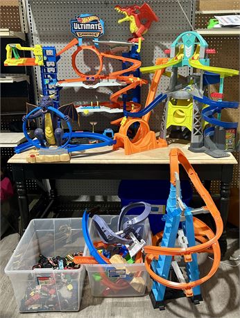 Hotwheels Lot: Ultimate Garage, Loops, Towers, Tracks, and Cars