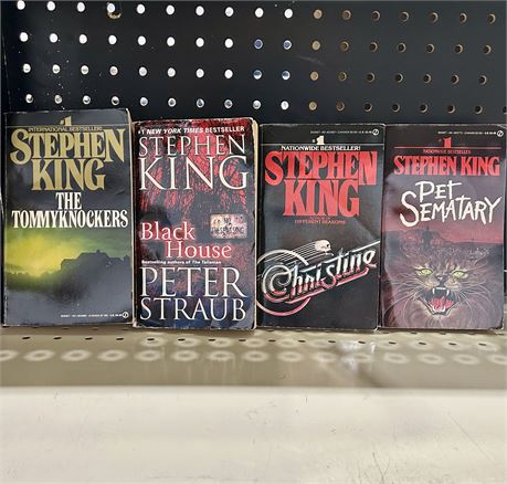 Stephen King Paperback Books Lot of 4: Christine, Pet Sematary, etc.