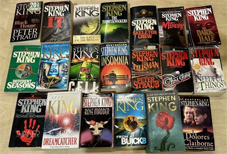 Stephen King Paperback Books Lot of 20