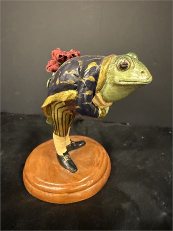 Catherine’s collectibles frog